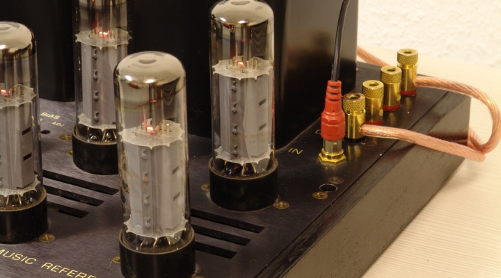 RM-9 Stereo Tube Amplifier