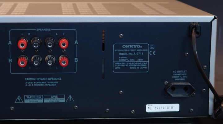 A-9711 Integra Stereo Amplifier SilverLine