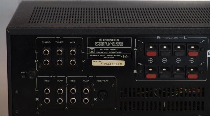 SA-608 Stereo Amplifier