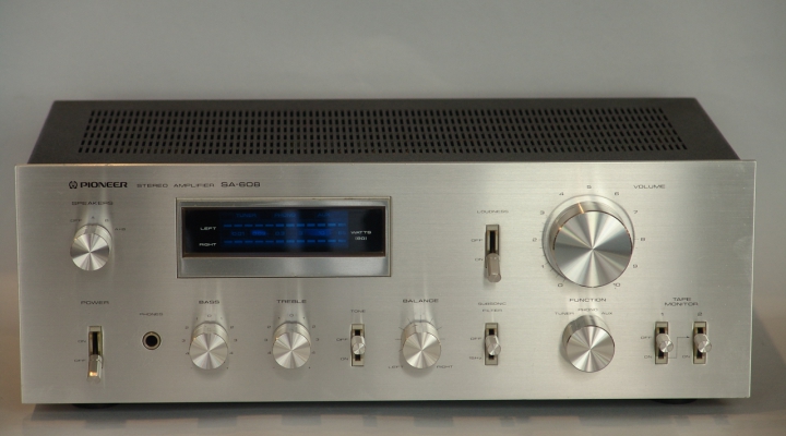 SA-608 Stereo Amplifier