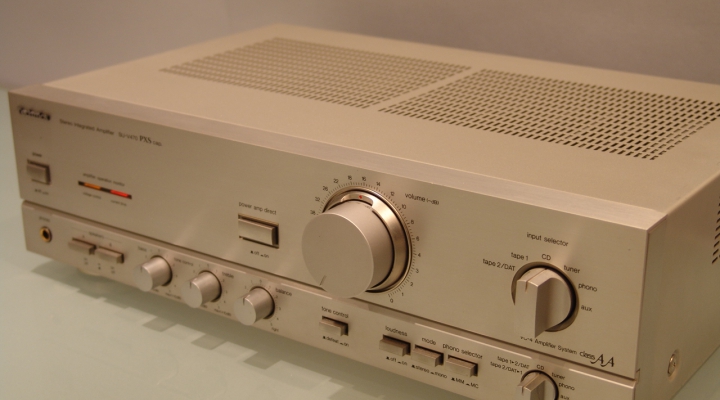 SU-V470 SilverLine Sztereó Erősítő