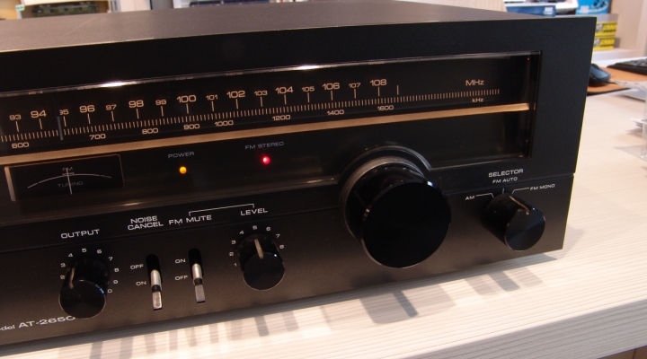 AT-2650 Stereo Tuner