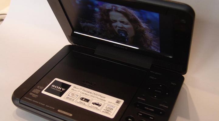 DVP-FX770 Hordozható DVD/CD Lejátszó
