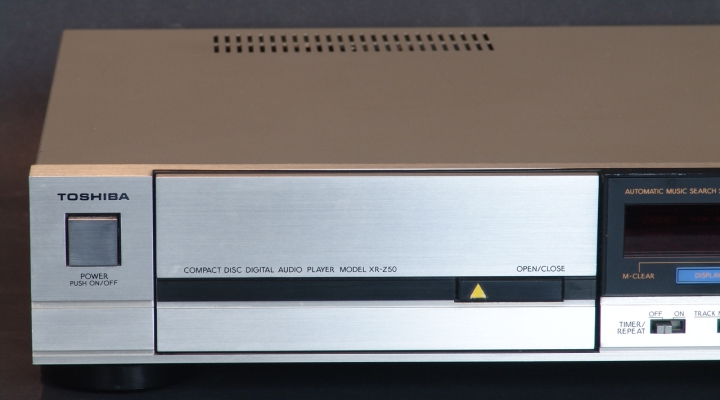XR--Z50 Stereo CD Spieler